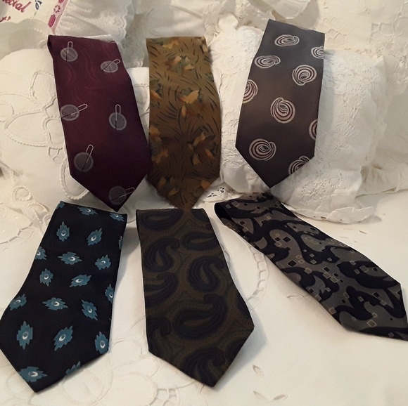 LOT OF 6GEORGIO ARMANI CAVATTE 100 %SILK ITALY